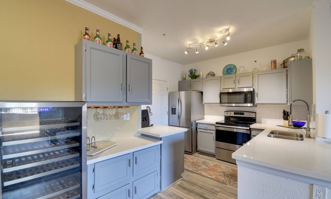 Camelback East Condo | 'Red Rox' Phoenix Condo w/Patio ~ 3 Mi to Airport