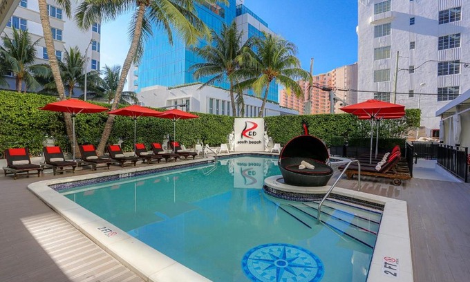 Mid Beach Hotel | Red South Beach Hotel