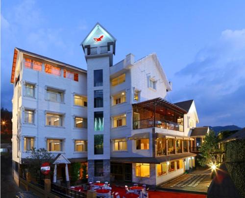 Kannan Devan Hills Resort | Red sparrow