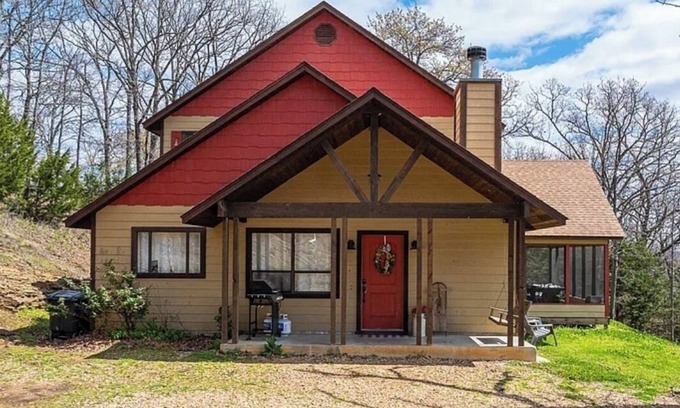 Gore House | Redbud Lane Cabin at Lake Tenkiller