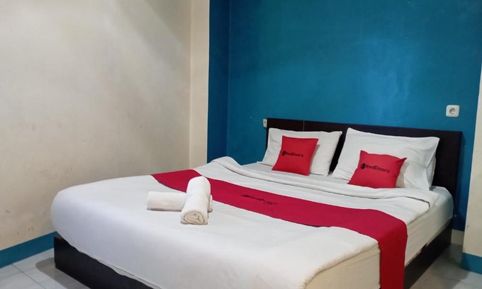 Purwokerto Hotel | RedDoorz at Jalan Sudirman Purwokerto