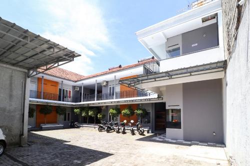 Garut Hotel | RedDoorz At Merdeka Street Garut