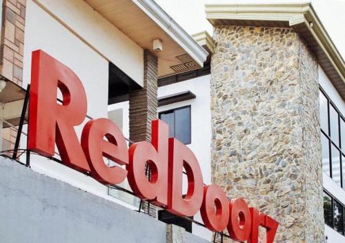 Davao Hotel | RedDoorz @ Cion Suites Mintal Davao