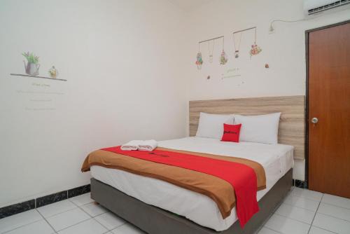 Chinatown Hotel | RedDoorz @ Glodok