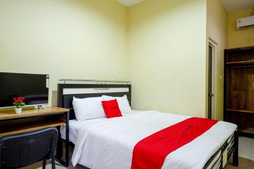 Cilacap Hotel | RedDoorz @ Jalan Bali Cilacap