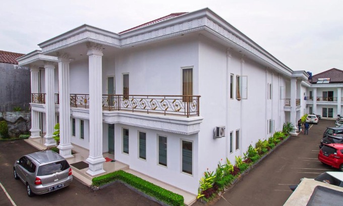 East Jakarta House | RedDoorz @ Jatiwaringin