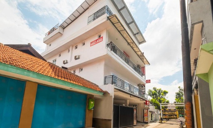 Bandung Hotel | RedDoorz near Exit Toll Moh. Toha