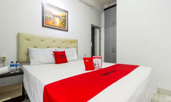 Gambir House | Reddoorz near Gajah Mada Plaza 2
