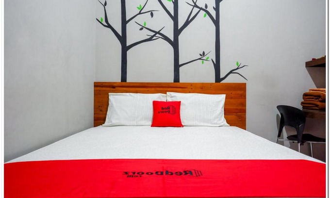 Banguntapan Hotel | RedDoorz near Jogja Expo Center 2