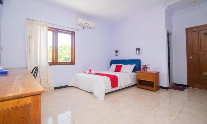 Banyuwangi House | RedDoorz near Pantai Boom