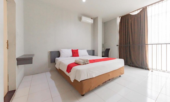 Turangga Hotel | RedDoorz @ Pelajar Pejuang 3