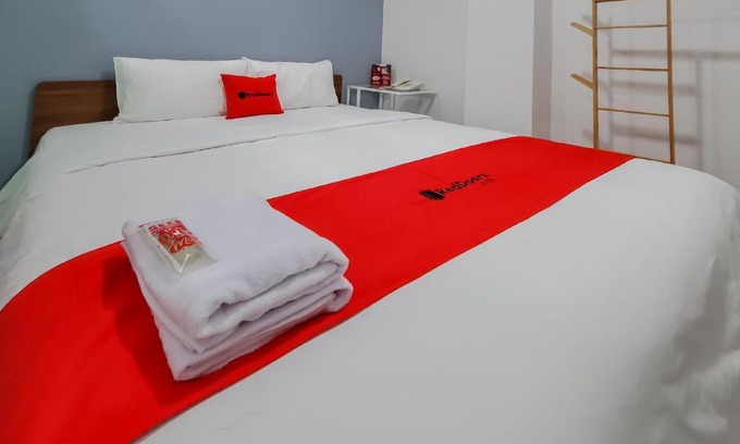 Bogor Selatan Hotel | RedDoorz Plus @ Batutulis Bogor