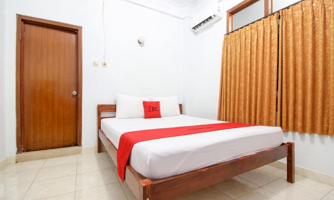 Prawirotaman House | RedDoorz Plus near Alun Alun Selatan