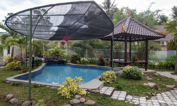 Rogojampi Hotel | RedDoorz Plus near Banyuwangi Airport