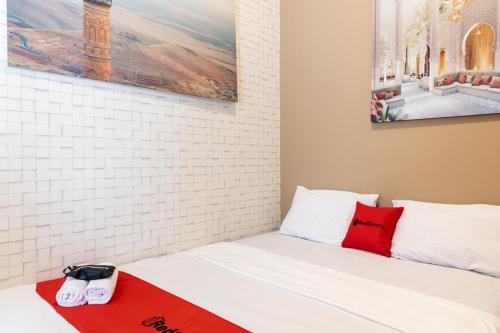 Old Jakarta House | RedDoorz Plus near Hayam Wuruk 2