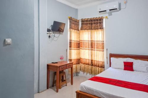 Kendal Hotel | RedDoorz Syariah at Fariza Guesthouse Kendal