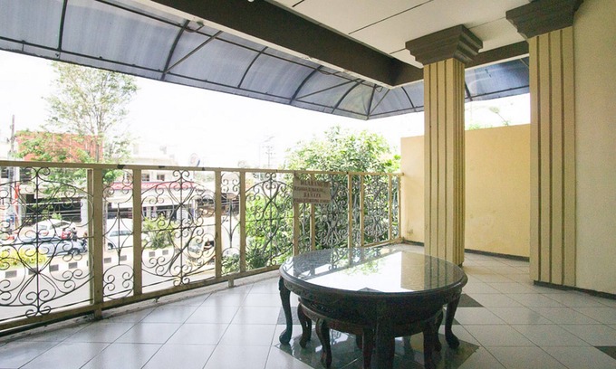 Jember House | RedDoorz Syariah @ Jalan Gajah Mada