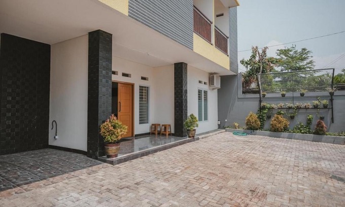 Bandar Lampung House | RedDoorz Syariah near Pahoman Stadium Lampung