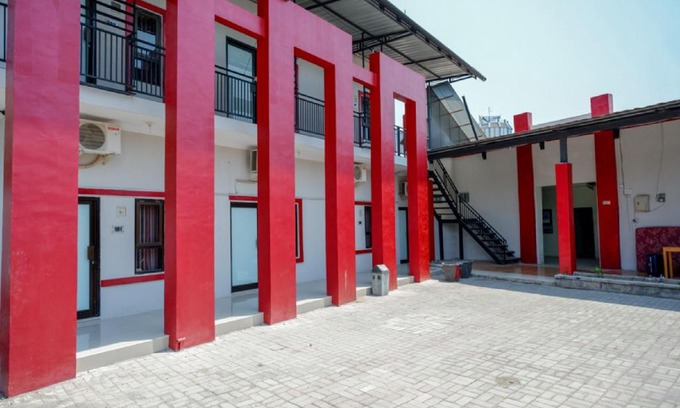 Tegal House | RedDoorz Syariah near Alun Alun Tegal