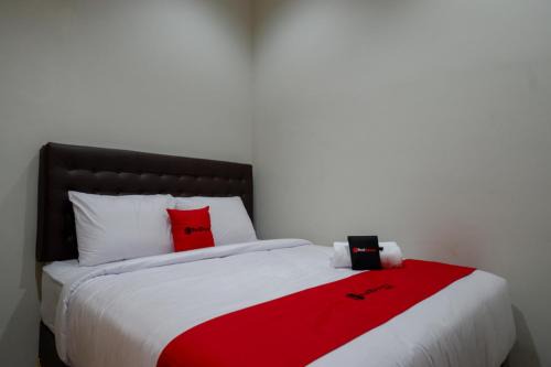 Kebumen Hotel | RedDoorz Syariah near Alun Alun Kebumen
