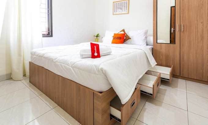 Surakarta House | RedDoorz Syariah near Assalaam - UMS