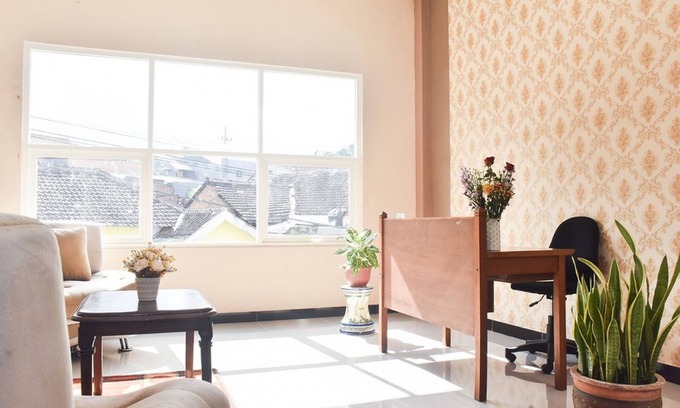 Oro Oro Ombo House | RedDoorz Syariah near Batu Night Spectacular