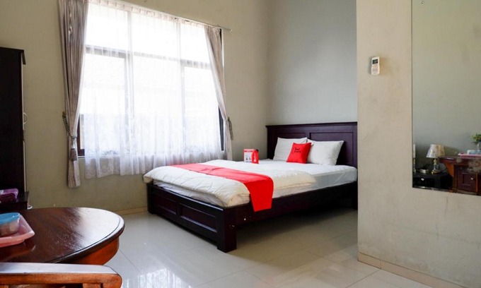 Kudus House | RedDoorz Syariah near Menara Kudus