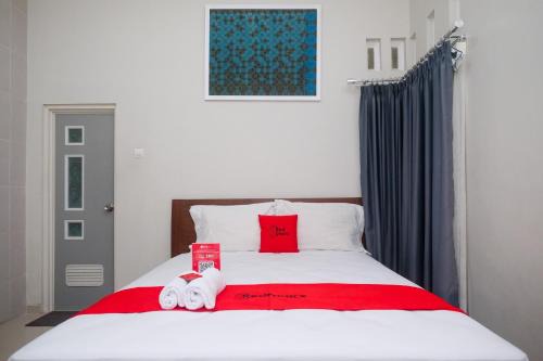 Sinduadi House | RedDoorz Syariah near Pascasarjana UGM 3
