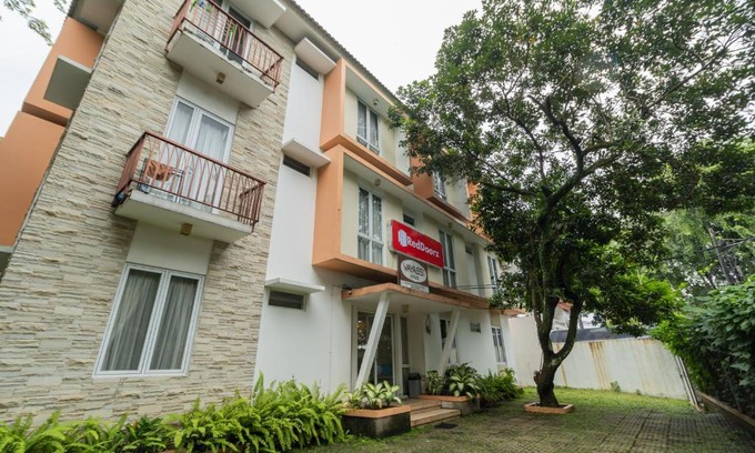 Cilandak House | RedDoorz Syariah near Prasetya Mulya Cilandak campus