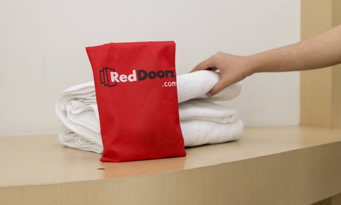Sukabumi Hotel | RedDoorz Syariah near RS Hermina Sukabumi