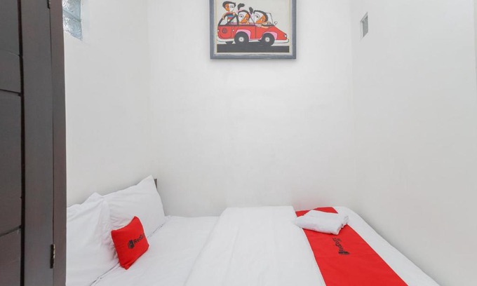 Jember Hotel | RedDoorz Syariah near Universitas Jember