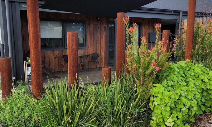 Witchcliffe Apartment | Redgate Studio Stay.a spacious luxury retreat.