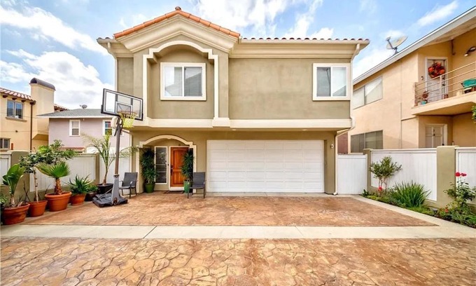 South Redondo House | Redondo Beach Suite, 2 BR 1st floor Surf Gym workspace