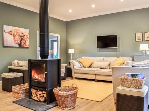 Forfar House | Redroofs By The Woods - Uk41559