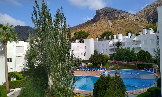 Puerto de Pollensa Apartment | REDUCED 3rd- 20th OctobernPENTHOUSE-HUGE PRIVATE ROOF TERRACE-JUST OFF PINE WALK