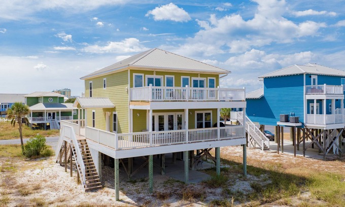 Fort Morgan House | Reduced Rate! Coastal Caboose *Pet-Friendly, Community Pool*