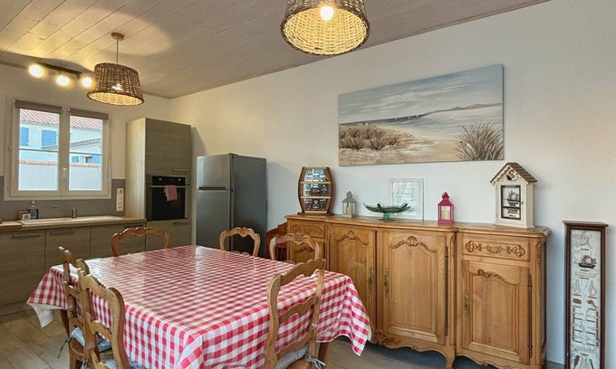 La Cotiniere House | REDUCTIONS : LA COTINIERE HOUSE 50 M FROM THE FISHING PORT