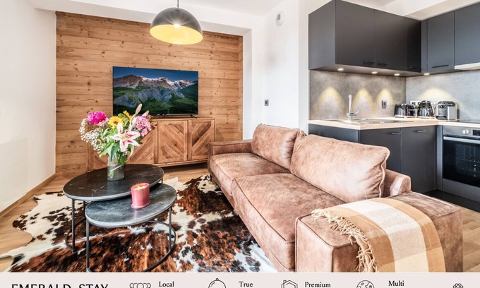 Viel-Alpe Apartment | Redwood Charming Apartment Alpe d'Huez