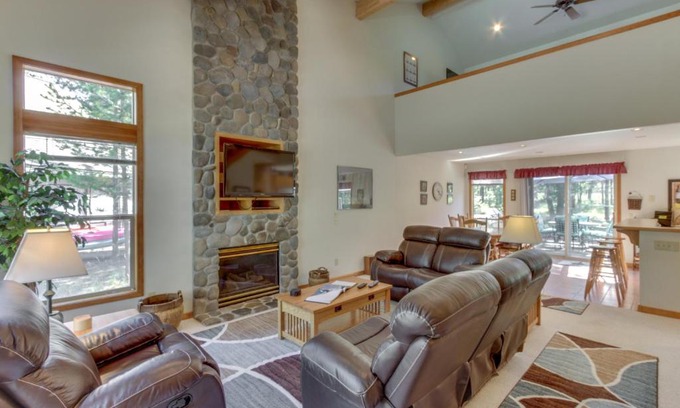 Sunriver House | Redwood Lane 08 | Discover Sunriver