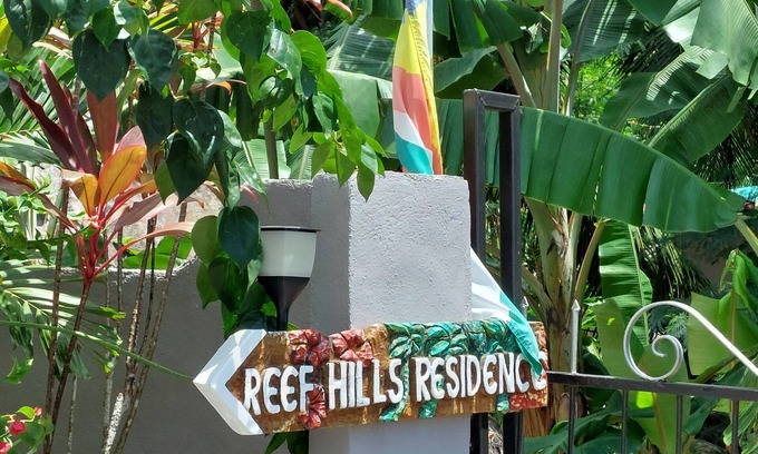 Mahe Island House | REEF HILLS RESIDENCE