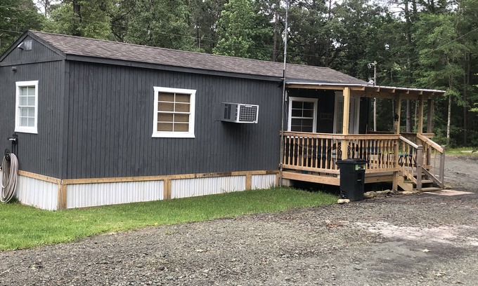 Zavalla Cabin | Reel Retreat at Sam Rayburn waterfront access