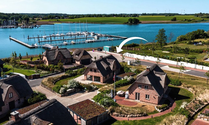 Ellenberg House | "Reethus Schleiblick" new vacation home, with traditional charm on the Schlei