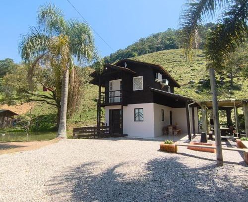 Alfredo Wagner House | Refúgio Beija flor
