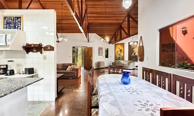 Campo Limpo Paulista House | Refúgio Natureza Piscina Sala de Jogos Lazer