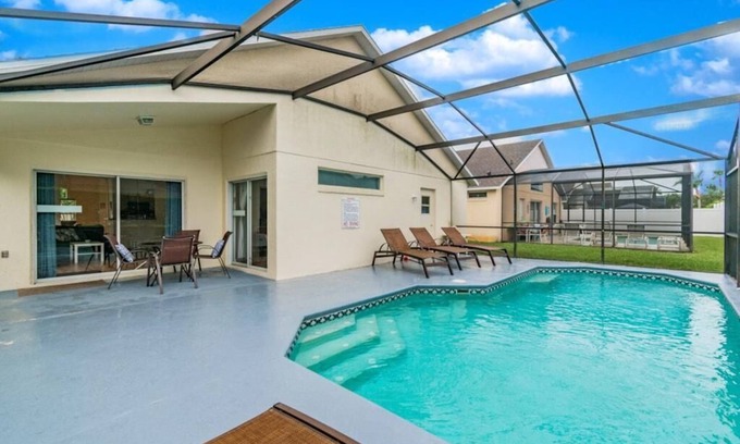 Lake Berkley Villa | Ref 16 Stunning 4 Bed Villa on 5 Star Resort Near Disney