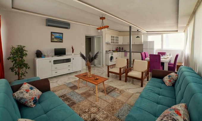 Muratpasa Apartment | Refreshing Flat in Muratpasa