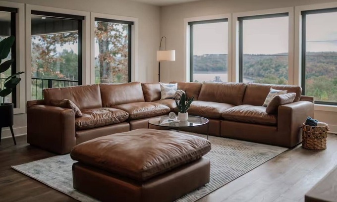 Clarkridge Cabin | Refuge Ridge - A Modern 3-bedroom Cabin overlooking beautiful Norfork Lake