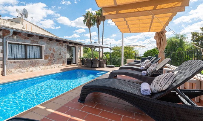 Lloseta Villa | REFUGI DE LES AGUILES - Villa with private pool and wonderful garden on the outskirts of L
