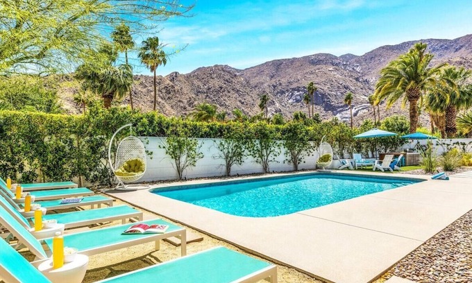 Vista Las Palmas House | REGAL Palm Springs - Palm Springs Paradise: Your Private Poolside Retreat Awaits