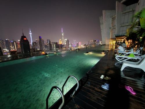 Chow Kit Apartment | Regalia Suites Best Couples Studio KLCC
